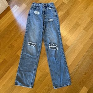 PacSun ripped 90s boyfriend jeans size 24